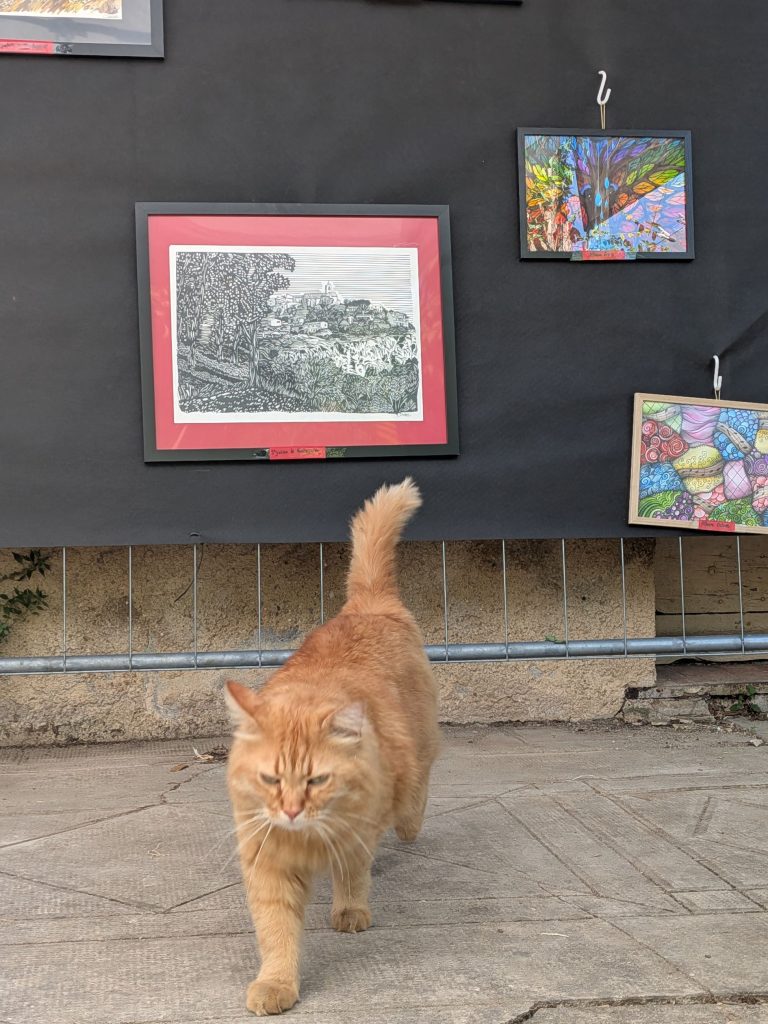 Côté artistes. Exposition. Rotring. Couleurs. Encres. Chat artiste. "Ch'artiste"