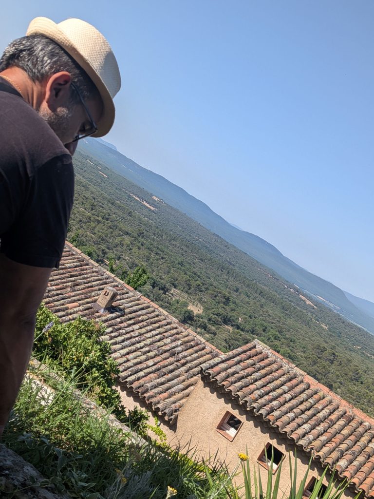 Mon mari au vieux village de Saint Julien le Montagnier